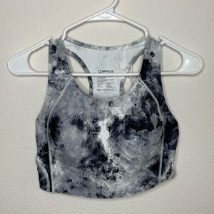 NWT Black and Gray Tie-Dye sports bra workout top
